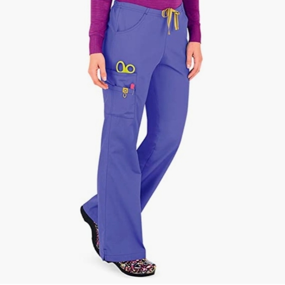 WonderWink Women's Romeo Flare Leg Cargo Scrub Pants - Picture 9 of 10